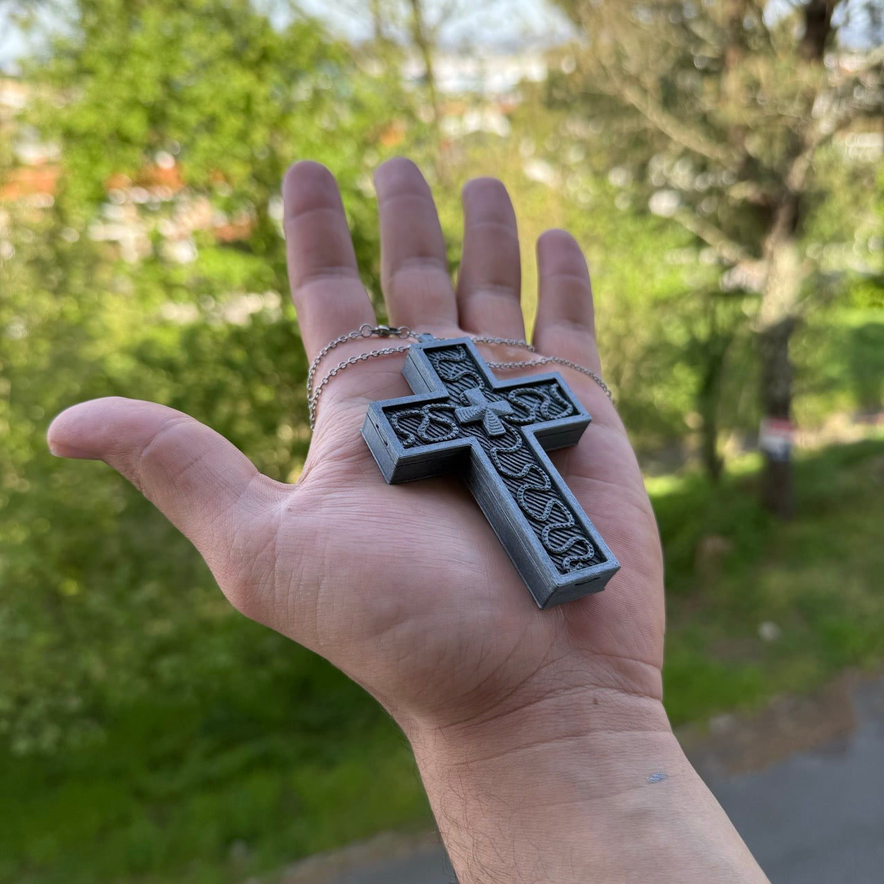 Squid Thanos 230 – Hidden Storage Crucifix Pendant | Unique Edgy Jewelry for Fans & Collectors Game